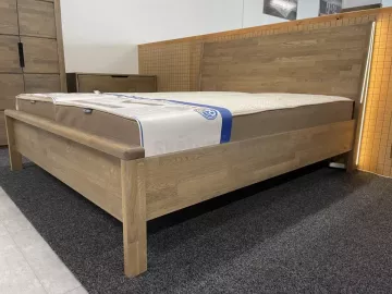 Masivn� postel Duetto led s integrovan�m LED osv�tlen�m 