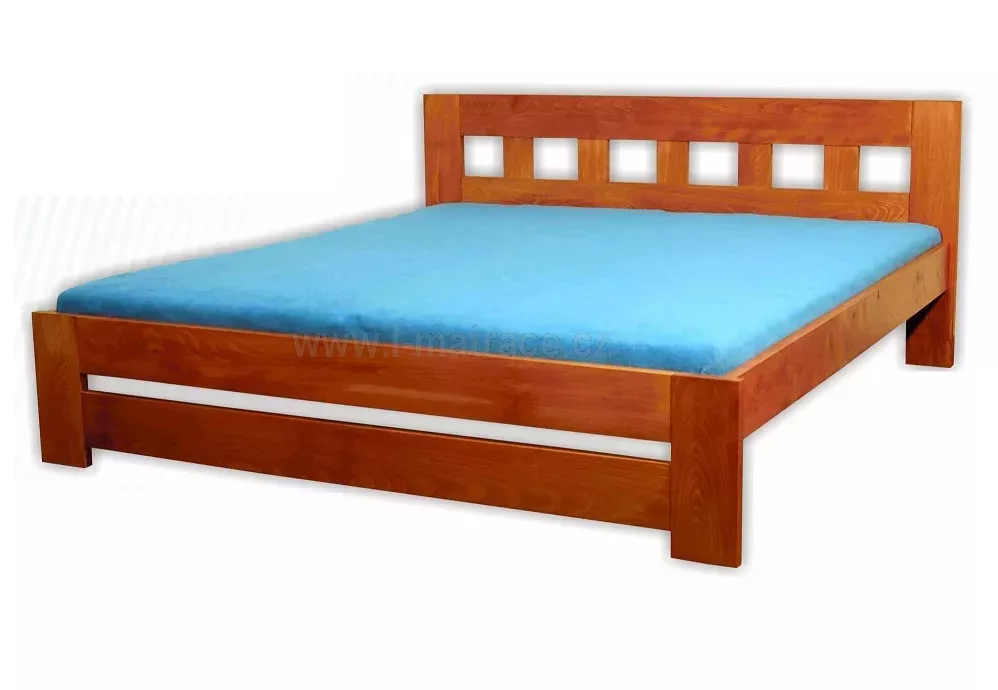 Dřevěná postel Jakub