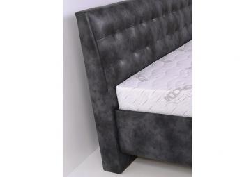 Čalouněná postel Laura