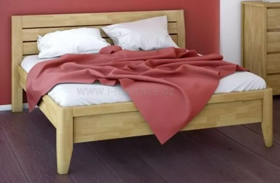 Devn postel z masivu Nicolas